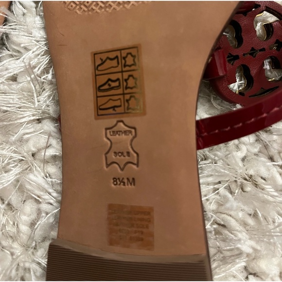 Tory Burch Size 8.5 red sandals - Picture 3 of 3